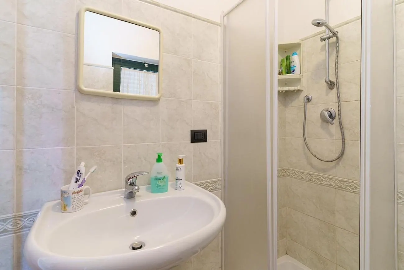 Little Rose Garden Apartment Aci Catena Italy