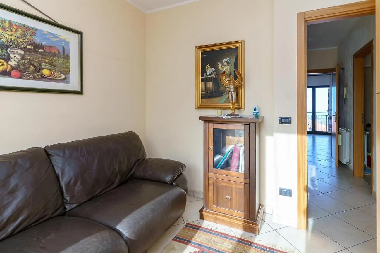 Little Rose Garden Apartment Aci Catena