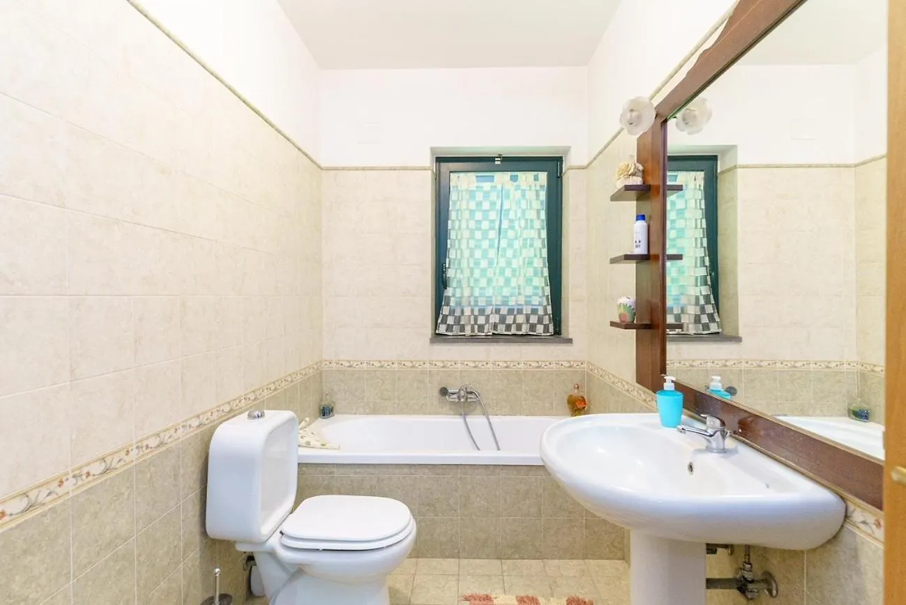 Little Rose Garden Apartment Aci Catena
